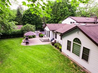 61 Viola Rd, Suffern, NY 10901