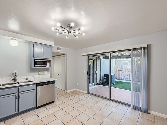 2nd image of 5050 La Cuenta Dr