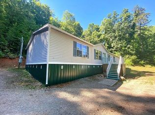 308 Whitaker Hollow Rd, Rocky Top, TN 37769