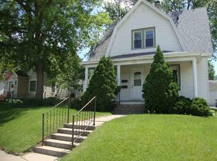 808 W Wisconsin St, Portage, WI 53901