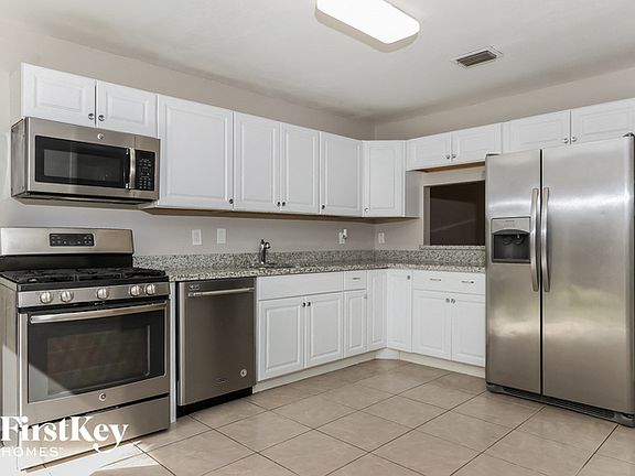 5th image of 6149 Wauconda Way E