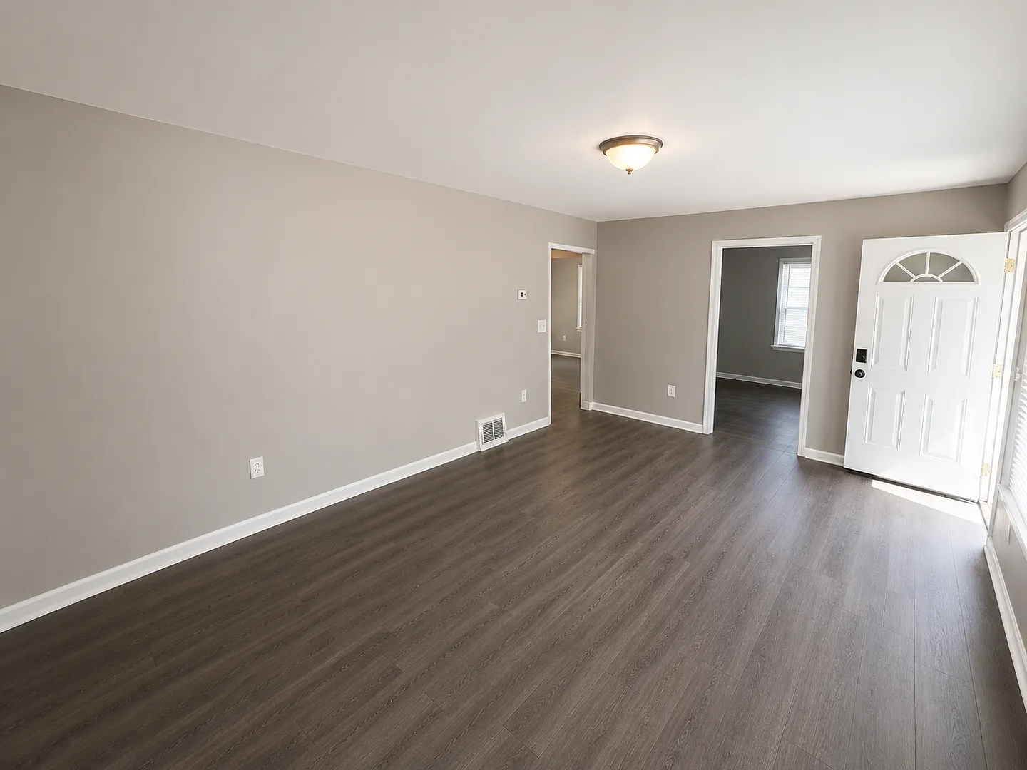 24 Vierling Drive Updated 2 Bed / 1 Bath Rental/Move In Speical! — Photo 2