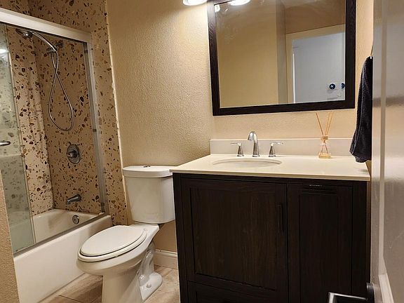 5th image of 3989 Leven Place Way