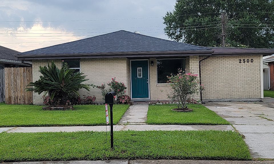1st image of 2500 Charles Dr