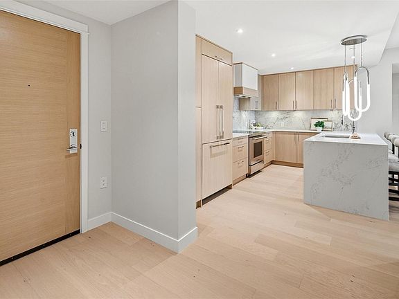 5th image of 5229 Cordova Bay Rd #301