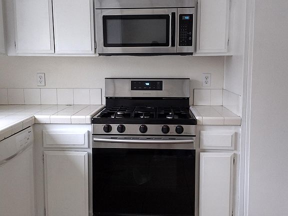 3rd image of 2414 S Del Norte Pl