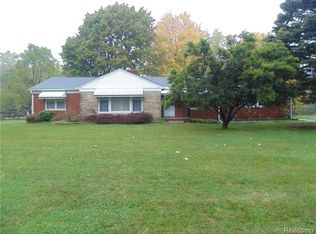 244 Stalwart Dr, Troy, MI 48098