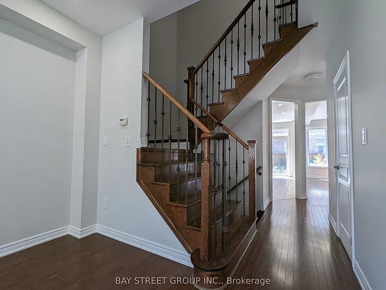 80 Brock Ave — Photo 7
