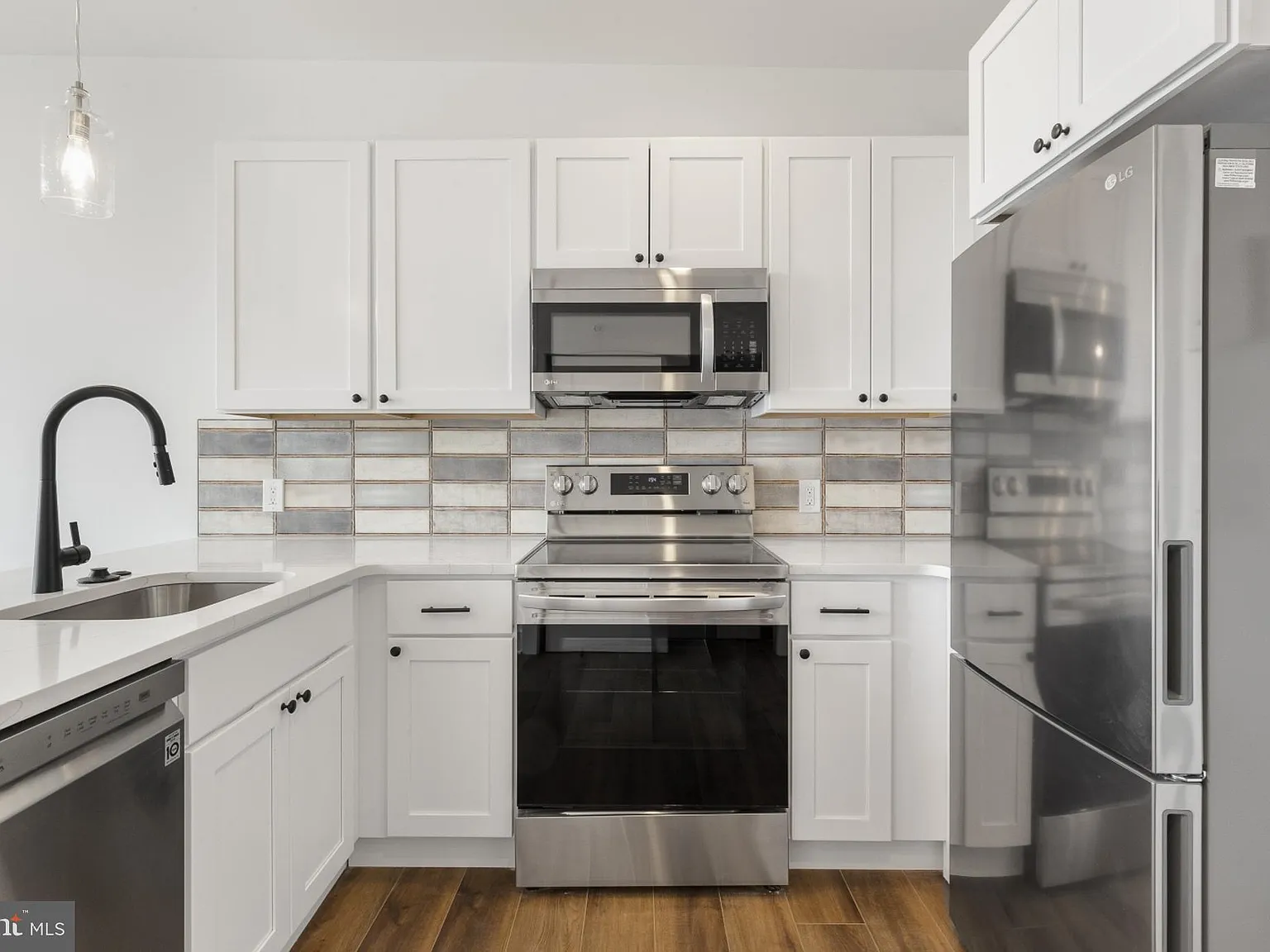 1 bed, 1.0 bath, 536 sqft, $1,295 — Photo 4
