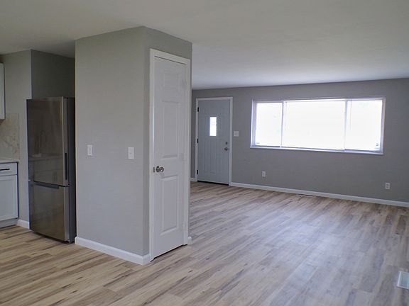 5th image of 6672 Bartlett Rd