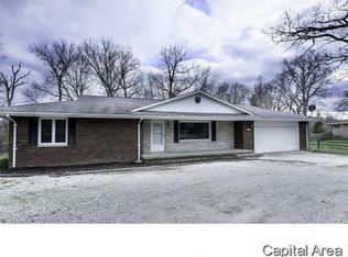 4010 Lincoln Trl, Taylorville, IL 62568