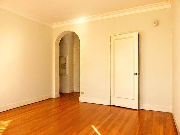 4th image of 75 Buena Vista Ave E #804