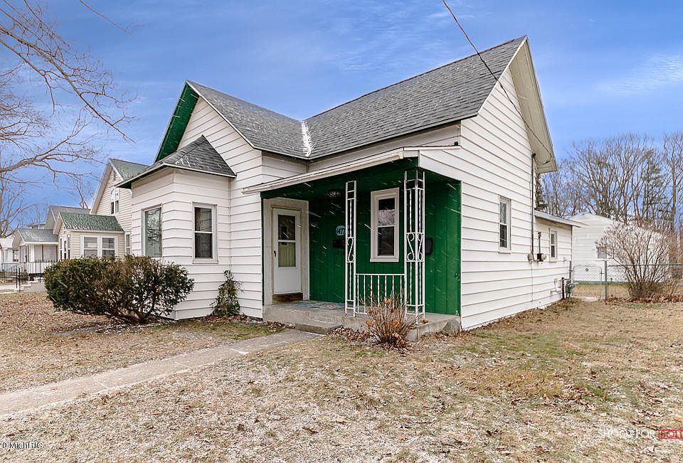 1st image of 1477 Montgomery Ave