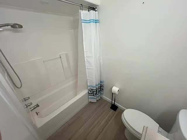 2 bed, 1010 sqft, $3,400 — Photo 2