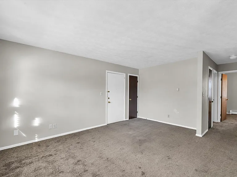 915 N Madison St — Photo 10