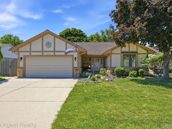 46519 Donahue Ave, Macomb, MI 48044