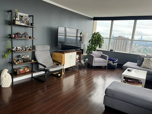655 W Irving Park Rd #4717 — Photo 3