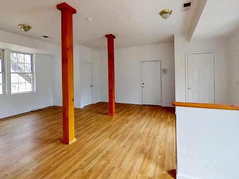 1241 Coolbaugh Rd — Photo 5