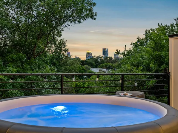 1407 Parkinson Dr #1, Austin, TX 78704
