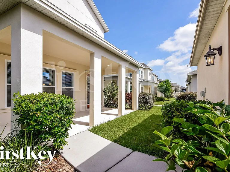 5948 Village Center Dr — Photo 15