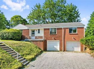 2436 Victoria Dr, Allison Park, PA