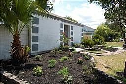 2nd image of 3207 Cedarmont Dr
