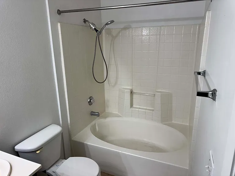 3115 Casey Dr #201 — Photo 25