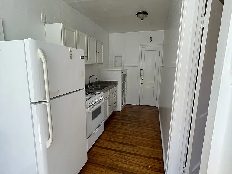 7825 Saint Charles Ave — Photo 11