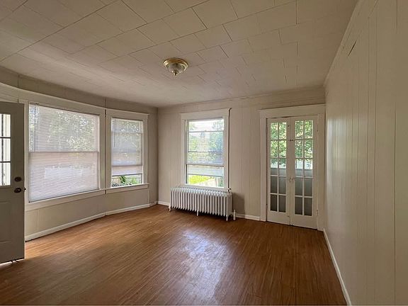 2nd image of 31 Besch Ave APT 1R