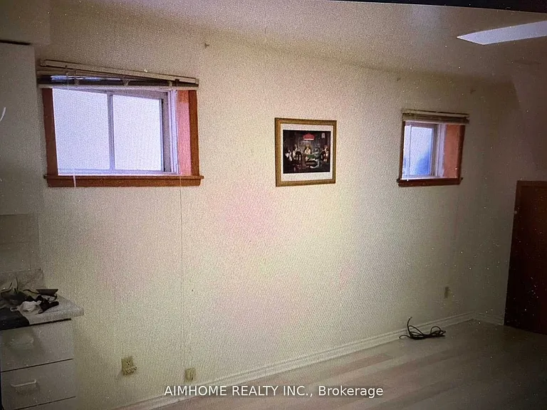 67 Chipwood Cres #LOWER — Photo 6