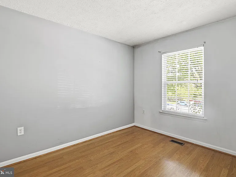 4330 Gilmer Ct — Photo 12