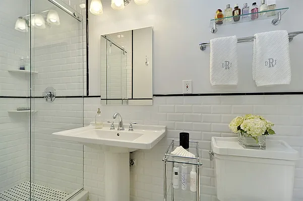 Sold by Corcoran | media 14