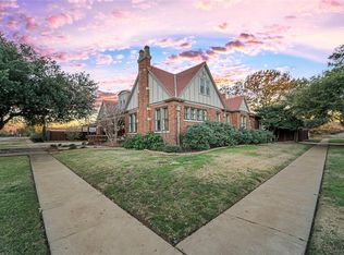 201 S Shelton St, Breckenridge, TX 76424