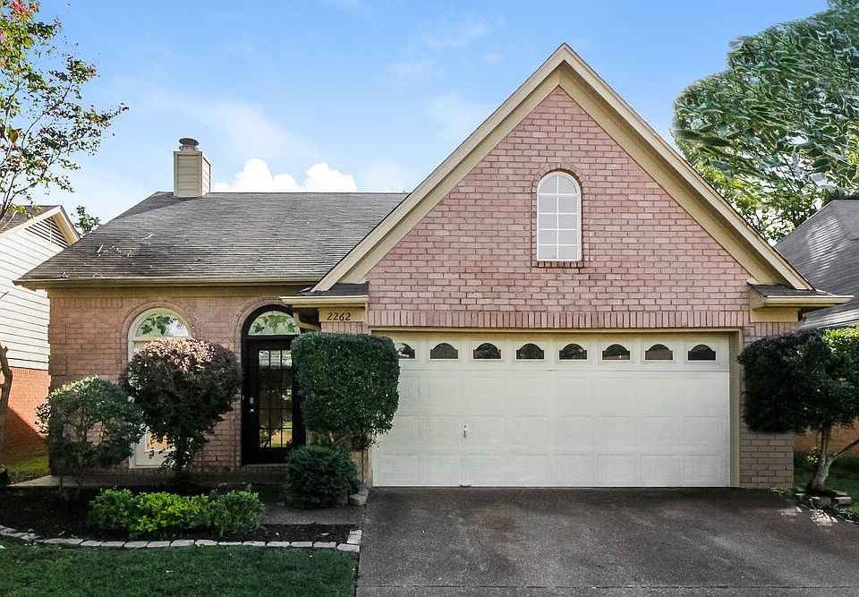 1st image of 2262 Lakehill Ct