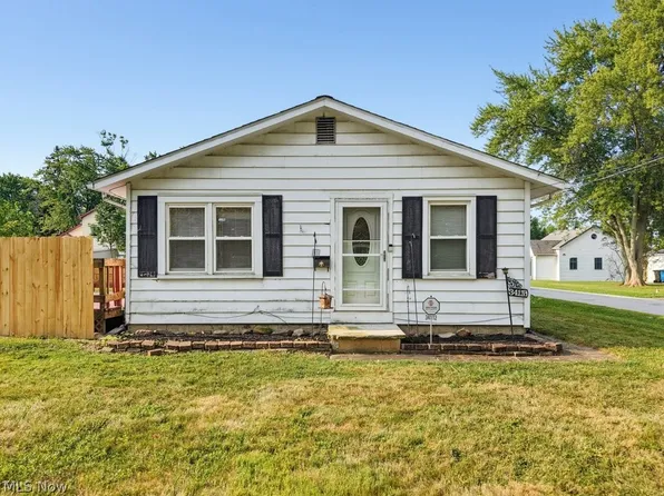 34112 Sylvia Dr, Eastlake, OH 44095