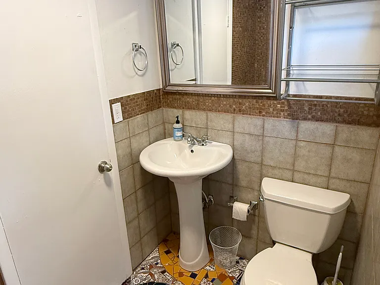 1151 SW 16th Ave — Photo 10