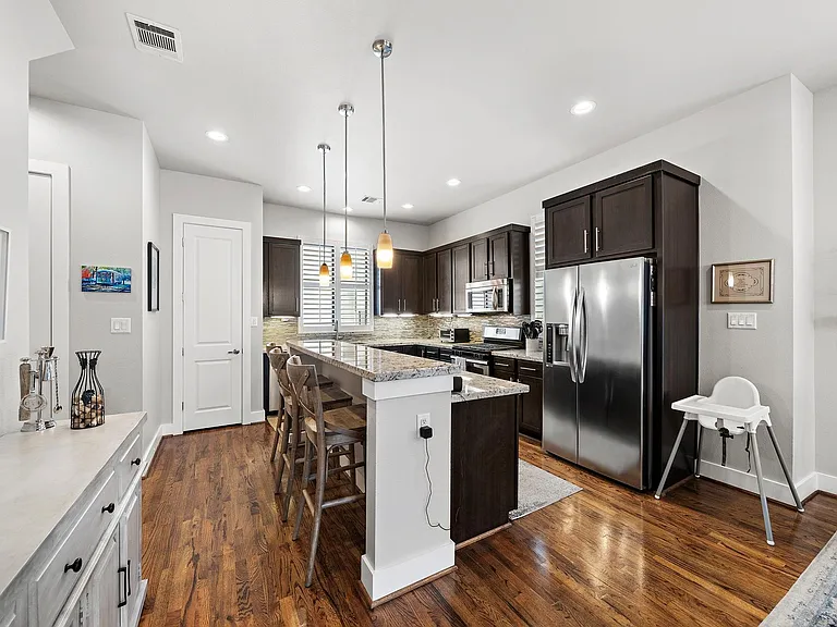 2509 Garrow St #B — Photo 12