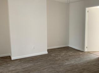 690 Bay St FLOOR 3, Staten Island, NY 10304