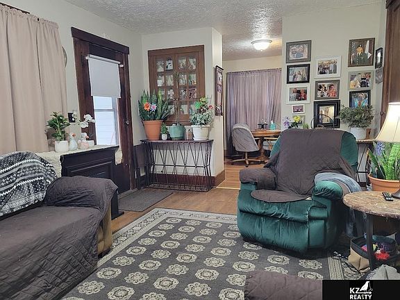 4th image of 325 NW 91st St