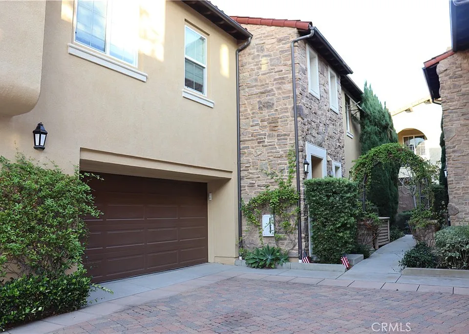213 Lonetree