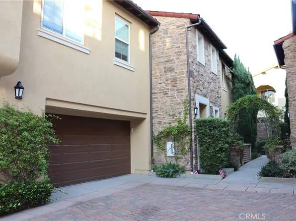 213 Lonetree, Irvine, CA 92603