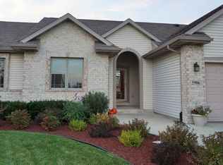 5906 San Dell Way, Racine, WI 53402