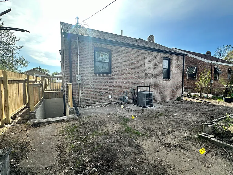 2280 Connecticut St — Photo 16