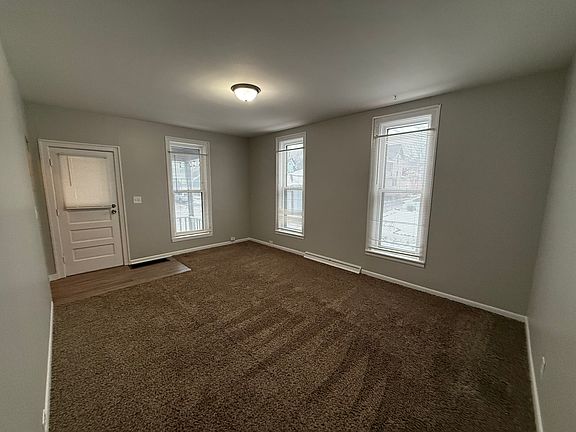 5th image of 217 Ghilda Pl NE