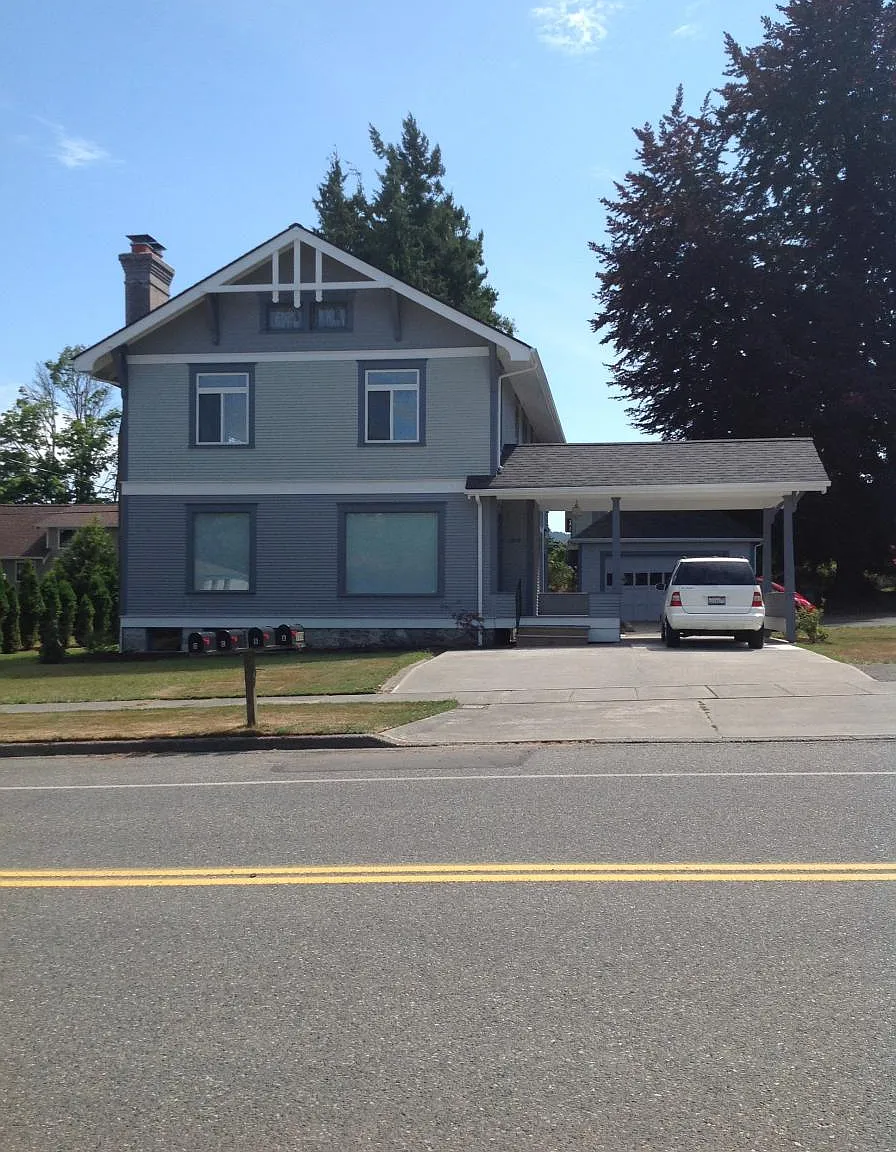 2 bed, 1000 sqft, $2,100 — Photo 2