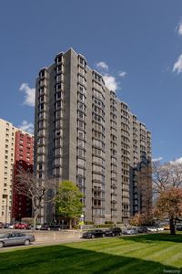 8200 E Jefferson Ave APT 503, Detroit, MI, 48214