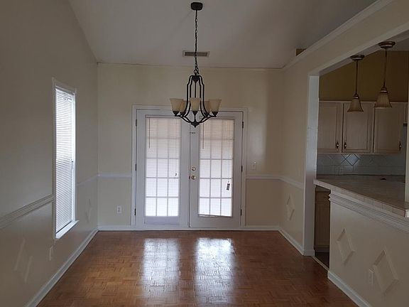 4th image of 7413 Wapiti Ct