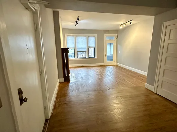 798 Clinton Springs Ave Unit 2, Cincinnati, OH 45229