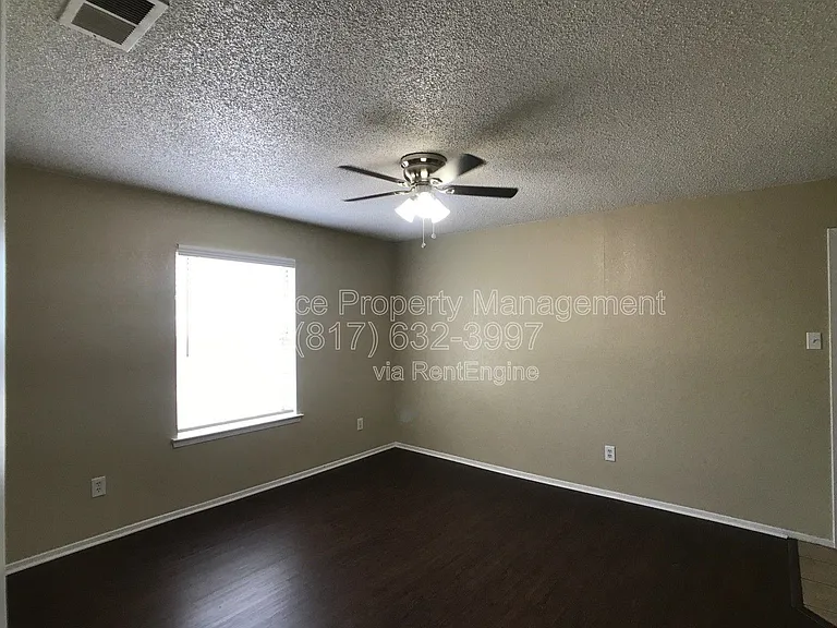 7041 Crosstimbers Ln — Photo 12