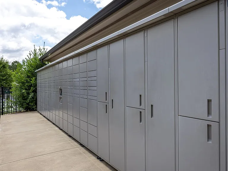 Amazon Hub lockers